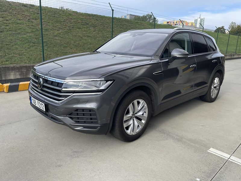 Volkswagen Touareg (2023) vyborny stav - fotografie inzerátu