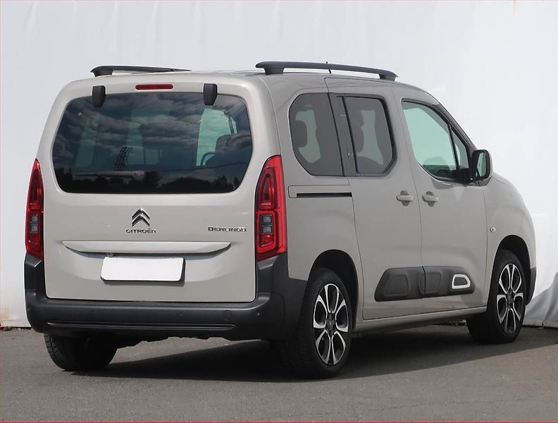 Citroën Berlingo (2018) Shine 1.5 BlueHDi, 5Míst, ČR - fotka 5 z 21