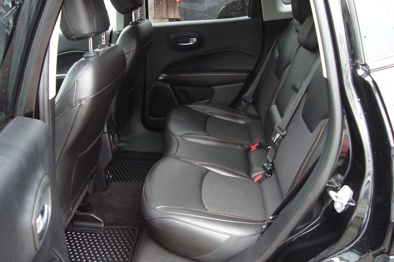 Jeep Compass (2019) LIMITED 2.0 CRD, 4x4 - fotka 38 z 86