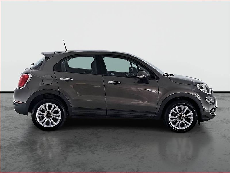Fiat 500X (2016) 1.6 MultiJet, ČR,1.maj - fotka 6 z 17