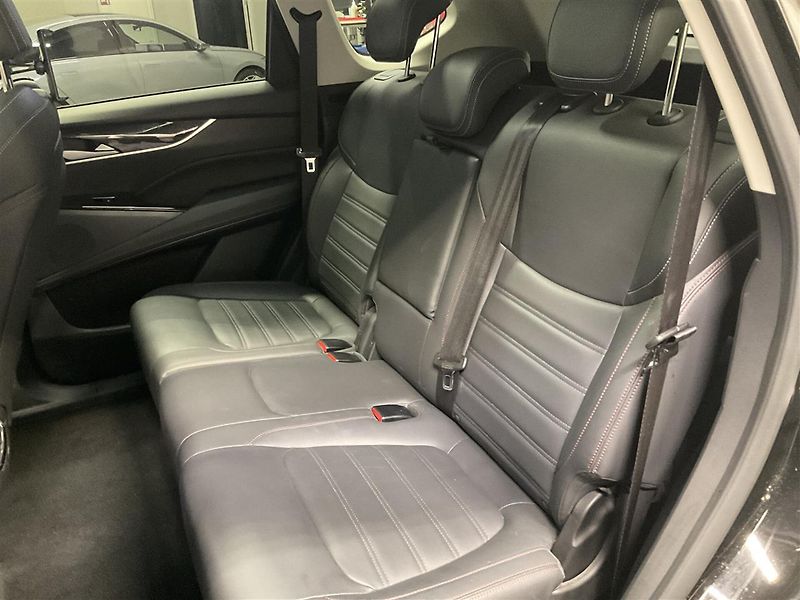 Maxus Euniq 6 77kWh Kůže 360 Pano ACC LED - fotka 16 z 21