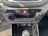 Hyundai Tucson 2.0 CRDi 4x4 ČR - náhled 19