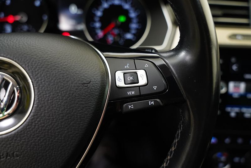 Volkswagen Passat - fotka 16 z 24