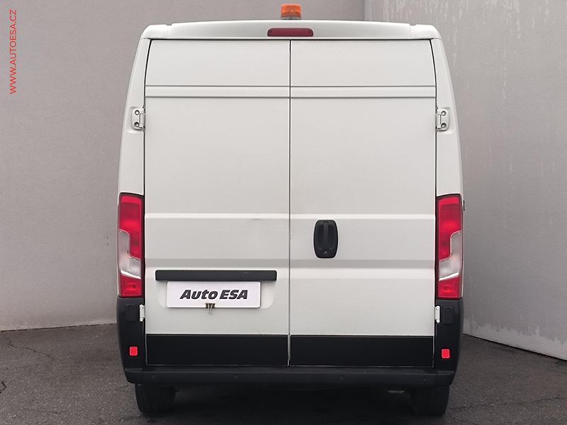Citroën Jumper (2020) 2.2HDi L2H2 6míst, 1.maj,ČR - fotka 5 z 18