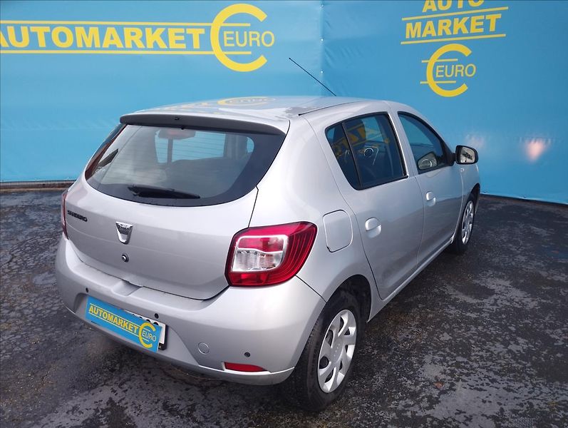 Dacia Sandero 1,2 Mpi 1maj,servis jen - fotka 4 z 14