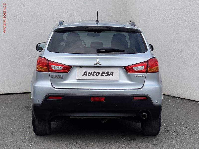 Mitsubishi ASX (2012) 1.8 DI-D, Panor, xenon - fotka 5 z 18