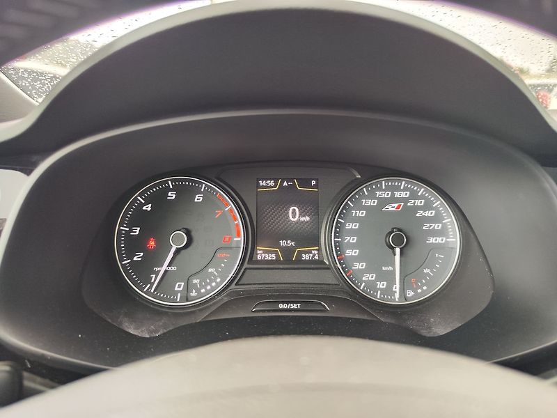 Seat Leon 2.0 TSi/221kW Cupra DSG - fotka 15 z 30