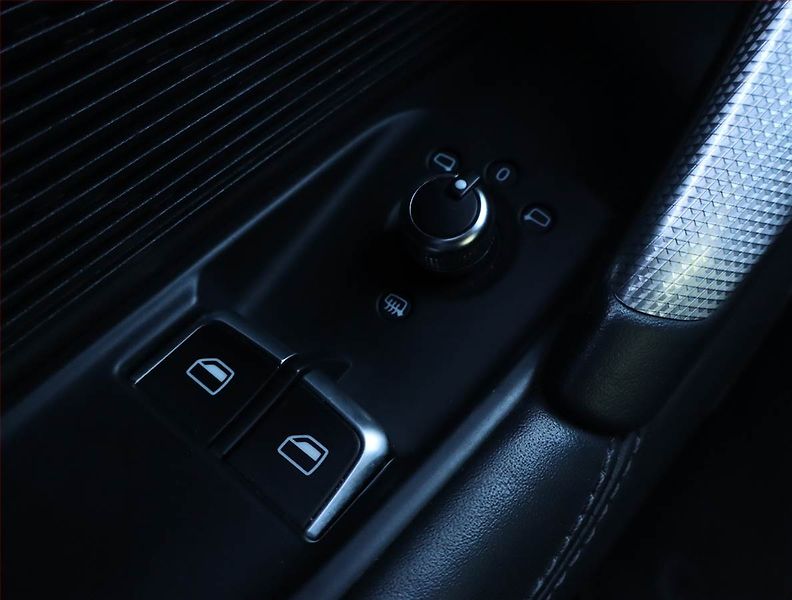 Audi TT (2014) 2.0 TFSI - fotka 15 z 23