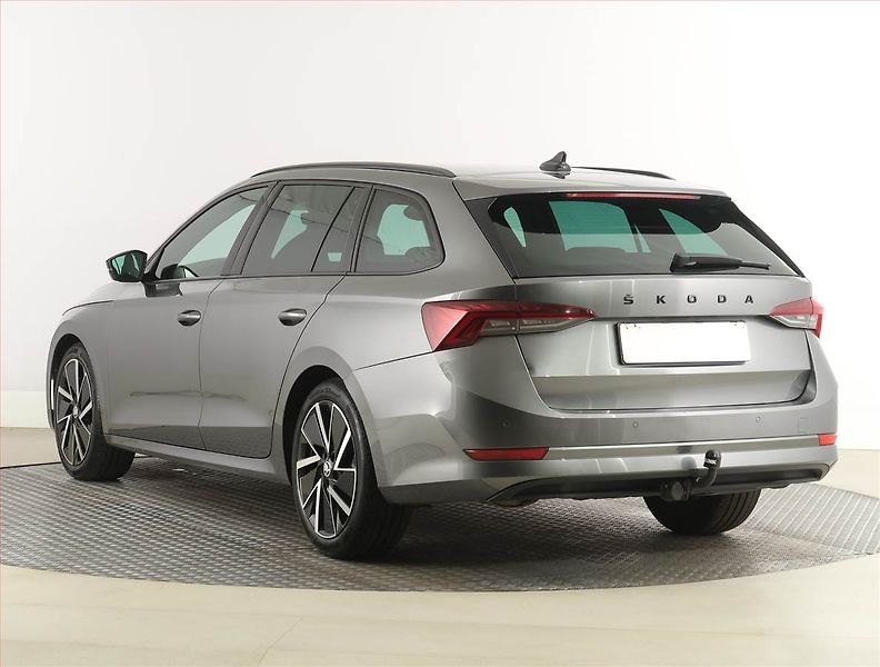 Škoda Octavia (2022) 1.5 TSI, Automat, Serv.kniha - fotka 4 z 29