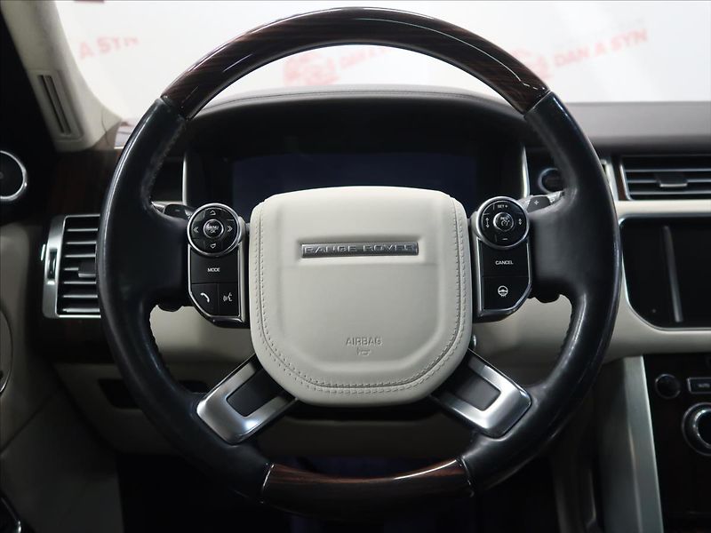Land Rover Range Rover 4,4 SDV8 Autobiography, Max vý - fotka 23 z 36