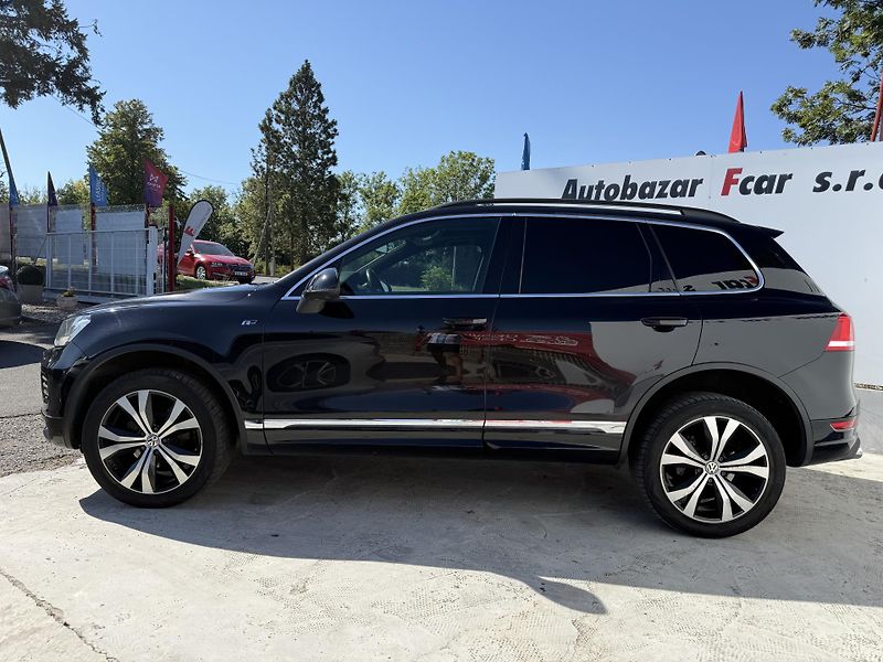 Volkswagen Touareg (2011) 3.0TDI R line 180kW - fotka 4 z 25