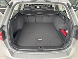 Volkswagen Passat 2,0TDI DSG*Highline*REZERVACE! - náhled 30