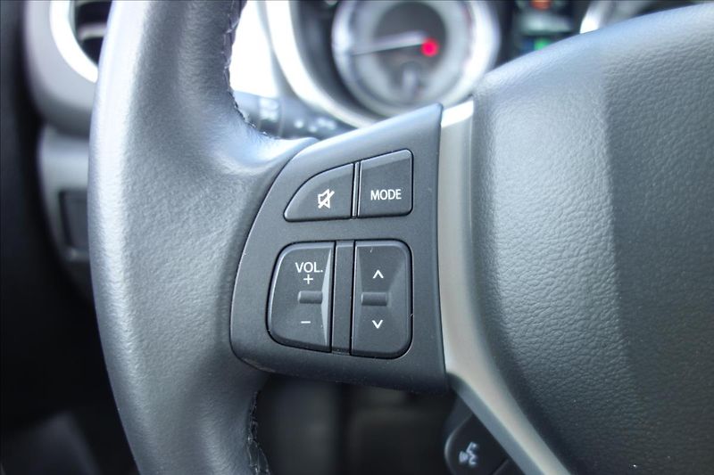 Suzuki Vitara 1,4 BJet,ČR,SERV.KN.,ELEGANCE. - fotka 29 z 40