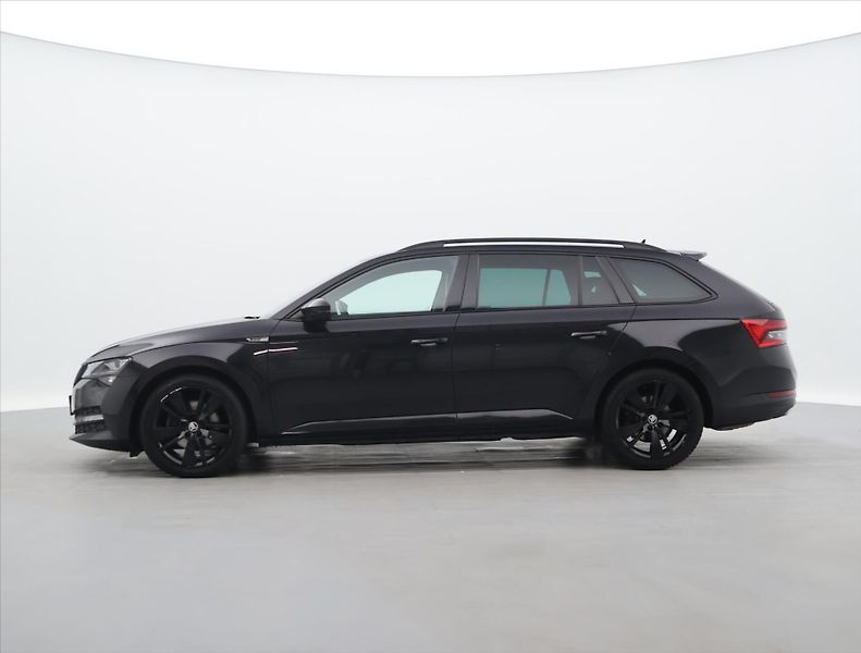 Škoda Superb 2.0 TDI 147kW DSG CZ Sportline - fotka 4 z 32