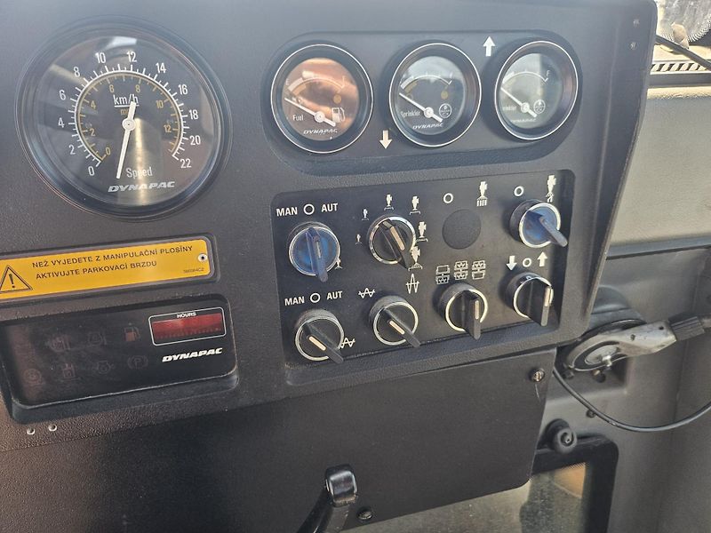 (2007) DYNAPAC CC 232 HF - fotka 12 z 16
