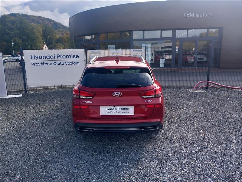 Hyundai i30 1,5 l Comfort Climate - fotka 7 z 18