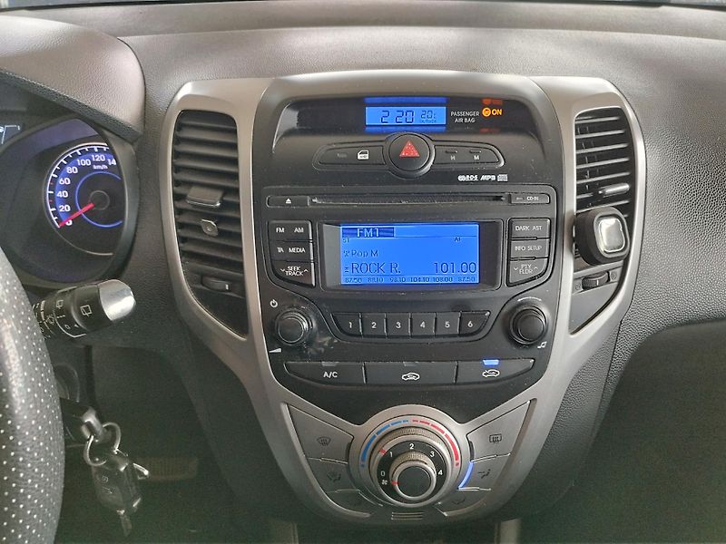 Hyundai ix20 (2012) 1,6i,91KW,AUTOMAT,ALU,TAŽ,LPG - fotka 19 z 22