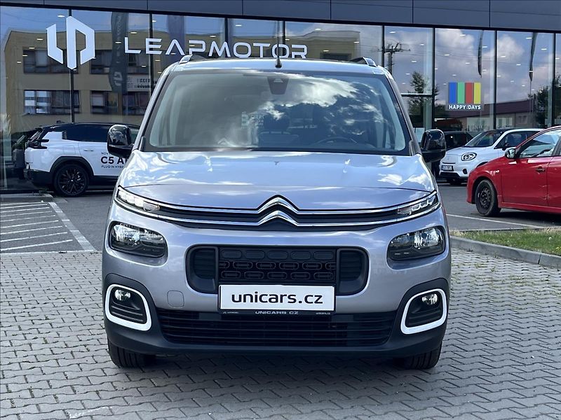 Citroën Berlingo 1,5 BlueHDi  EAT8 SHINE PROFI+ - fotka 2 z 22