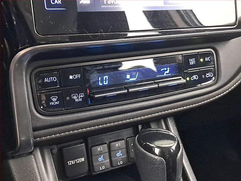 Toyota Auris (2018) 1.6 Valvematic, Automat, ČR - fotka 14 z 21