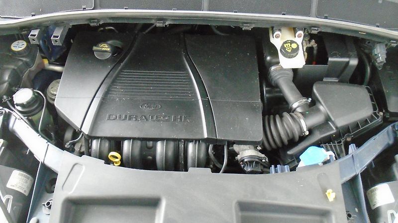 Ford Galaxy 2.0 benzin 107 kw Facelift - fotka 7 z 34