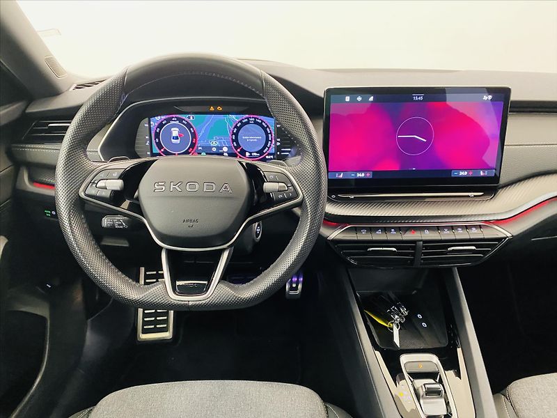 Škoda Octavia 1,5 TSI DSG 110kW SportLine - fotka 10 z 25
