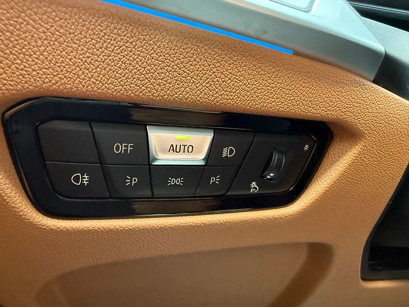 BMW Ostatní eDrive 40, Tažné, M-paket, - fotka 33 z 40