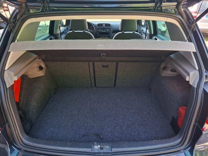Volkswagen Golf (2009) 2.0TDI 103kW 4MOT -TAŽ.ZAŘ. - fotka 32 z 44