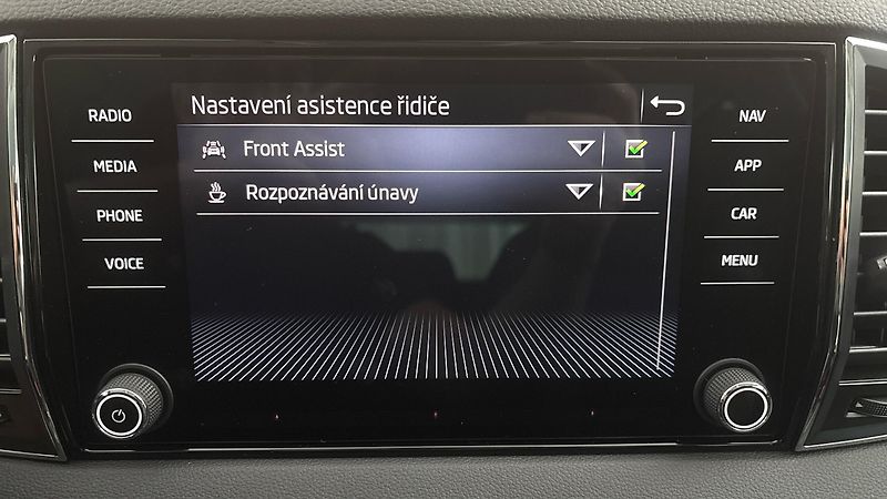 Škoda Karoq 2.0 TDI Style - fotka 24 z 26