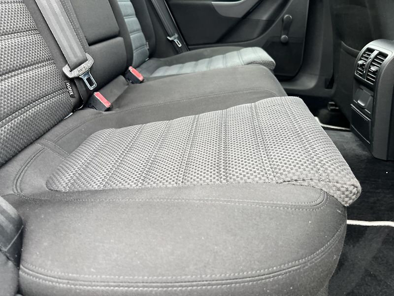 Volkswagen Passat Variant 2.0TDi 125kw DSG ALU - fotka 27 z 41