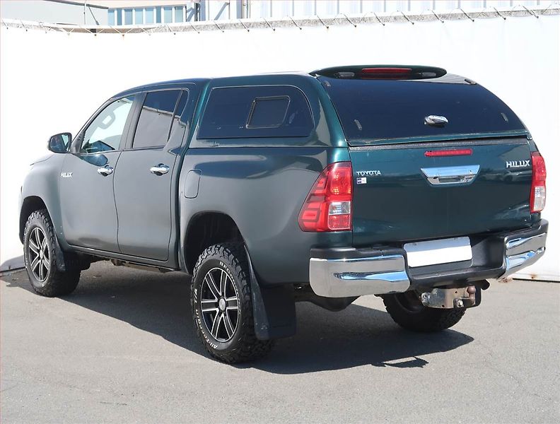 Toyota Hilux (2019) 2.4 D-4D - fotka 4 z 22