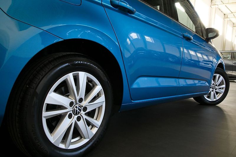 Volkswagen Touran 2.0TDI 110kW DSG Webasto IQ TZ - fotka 9 z 34