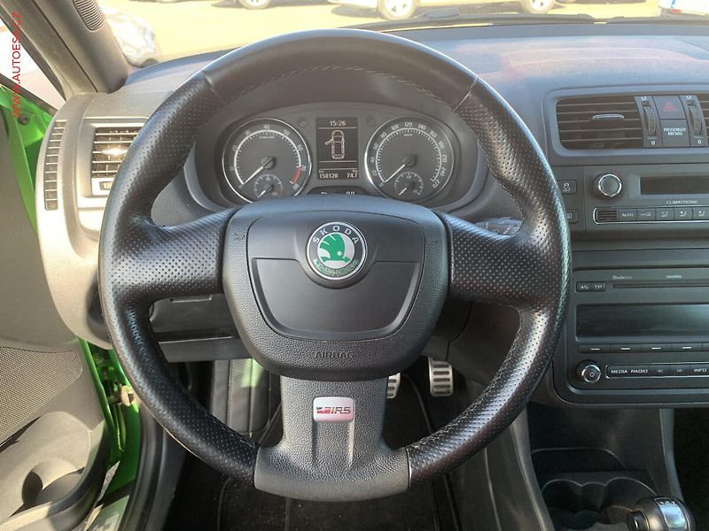 Škoda Fabia (2010) 1.4 TSi, RS, DSG - fotka 13 z 20