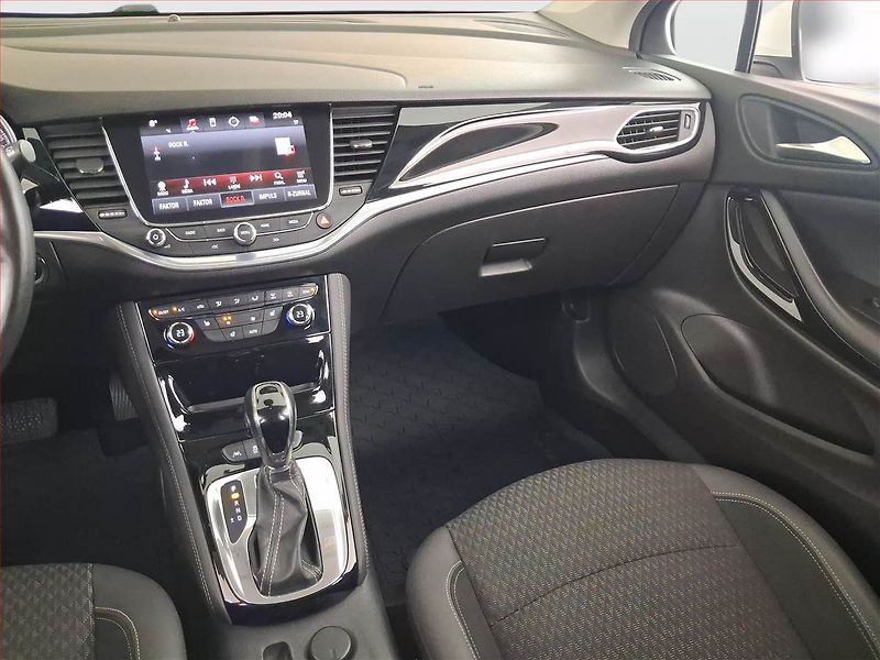 Opel Astra (2018) Innovation 1.6 CDTI, Automat - fotka 8 z 16
