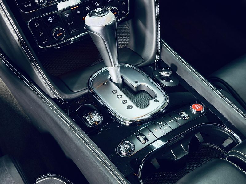 Bentley Continental GT (2012) 6.0 W12 MAX Výbava  - fotka 30 z 48