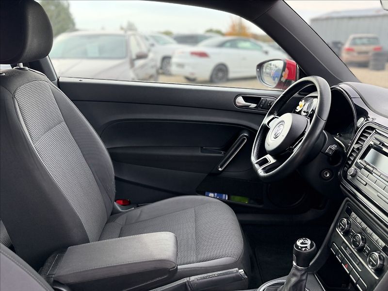 Volkswagen Beetle 1,6 TDI DIGIKLIMA, NOVÉ ZIMNÍ - fotka 18 z 20