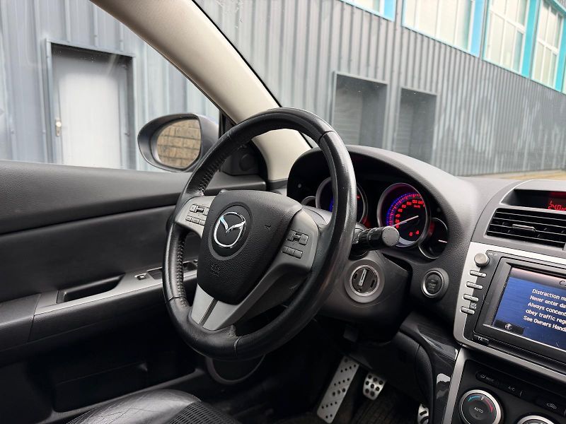 Mazda 6 2,2 MZR-CD - fotka 20 z 22