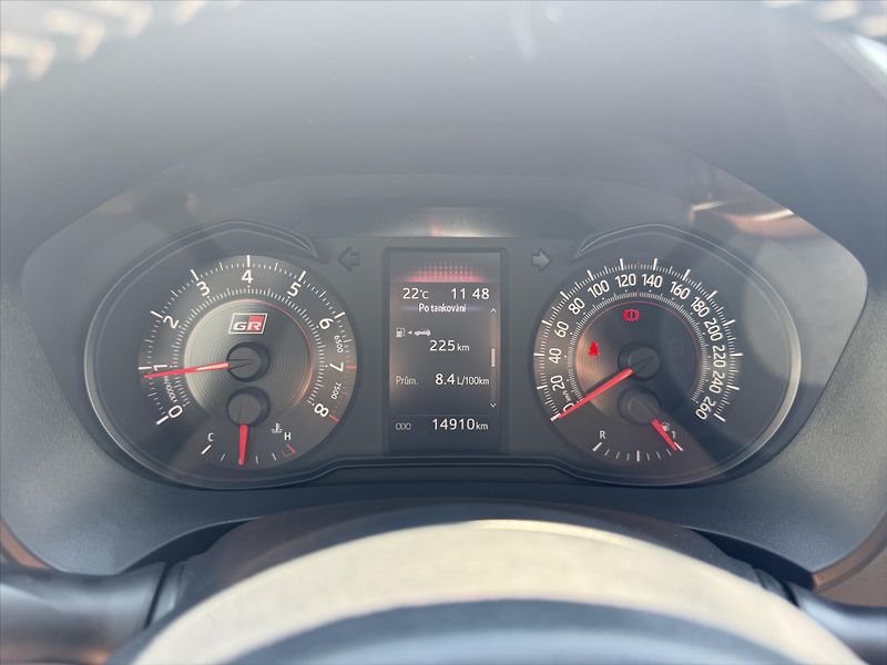 Toyota Yaris 1,8 GRMN REZERVACE - fotka 10 z 15