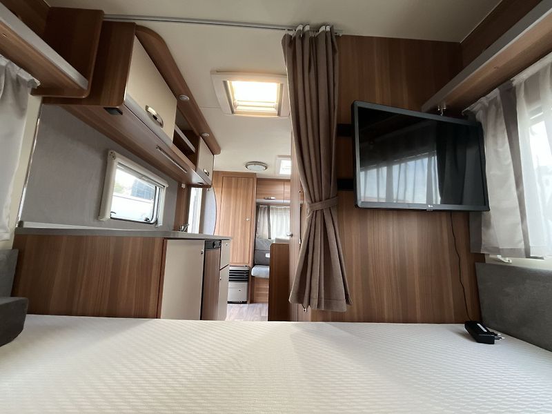 Weinsberg (2019) CaraOne 420 QD - fotka 16 z 21