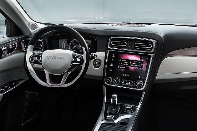 Lynk & Co 01.