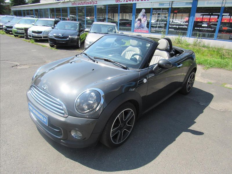 Mini Cooper 1,6 i 90kW Roadster Cabrio - fotka 1 z 43