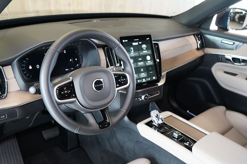 Volvo XC90 B5 PLUS Bright, Vzduch, 360° - fotka 17 z 50