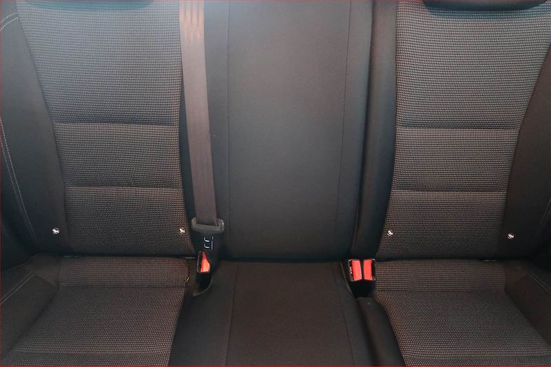 Hyundai i30 (2016) 1.6 GDI, Tempomat - fotka 10 z 18