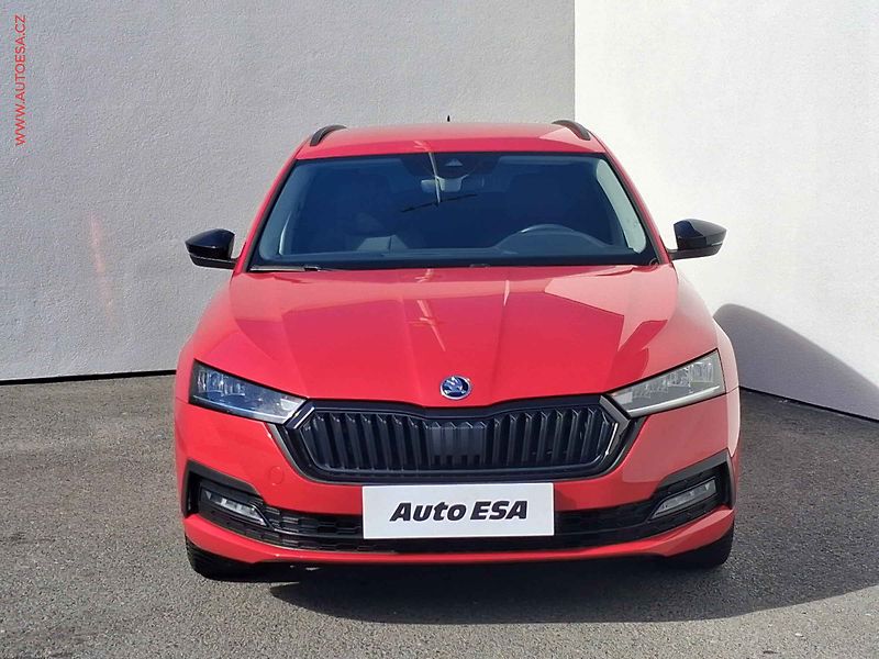 Škoda Octavia (2023) 1.5TSI E-Tec, ČR, DSG, navi - fotka 2 z 20