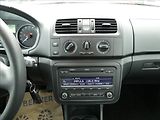 Škoda Fabia 1,2 TSi 63kW 2x kola, klima - náhled 19