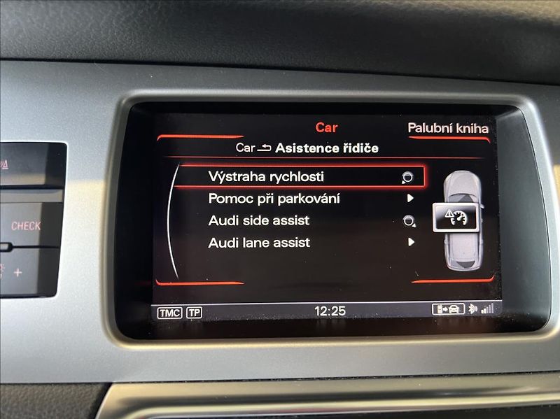 Audi Q7 3,0 TDi QUATTRO 7-MÍST - fotka 27 z 34