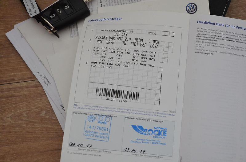 Volkswagen Golf (2017) 2.0 TDi 110kW HIGHLINE / LED - fotka 38 z 38