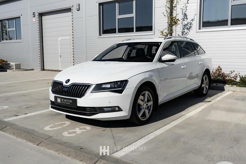 Škoda Superb (2018) 2.0 TDI 190 k 4x4 Style DSG - fotka 3 z 18