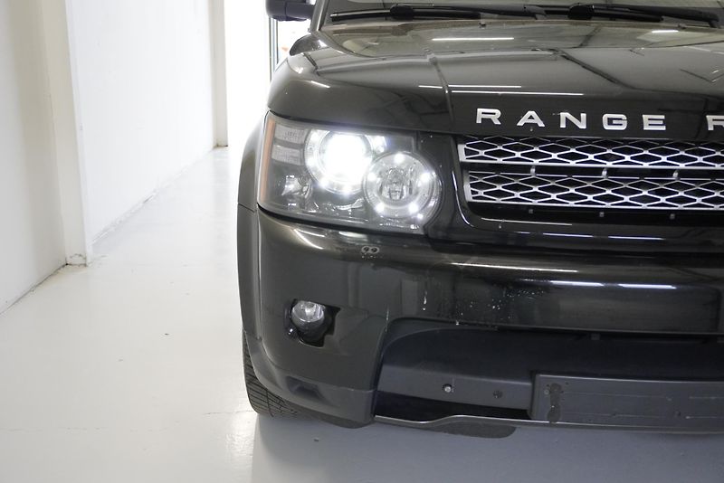 Land Rover Range Rover Sport 3,0 TDV6 4WD AUTOMAT - fotka 9 z 39