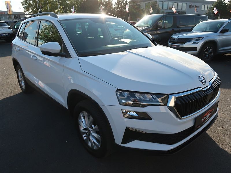 Škoda Karoq 2,0 TDi,110kW,1majČR,4x4,DPH - fotka 2 z 28