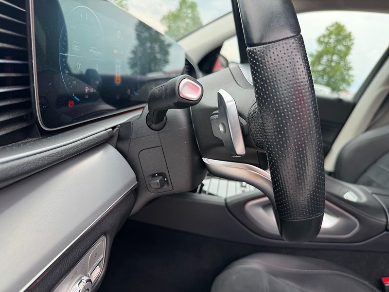 Mercedes-Benz GLE (2019) 350D AMG Line 4Matic - fotka 29 z 30